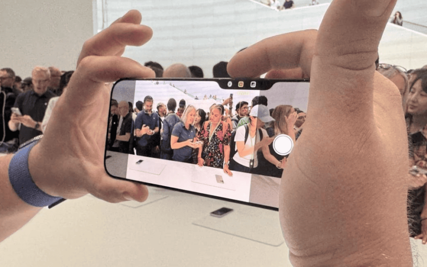 Le « contrôle de la caméra » existe parce que l’iPhone est « l’appareil photo de choix » pour beaucoup