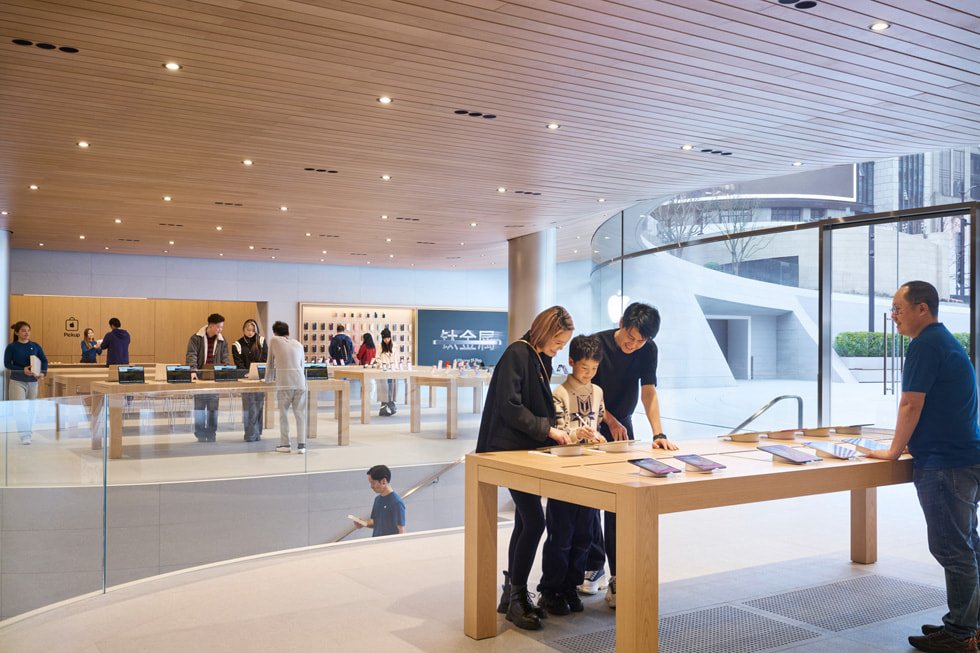 Meta-plans des magasins de vente au détail de style Apple pour stimuler les ventes de matériel