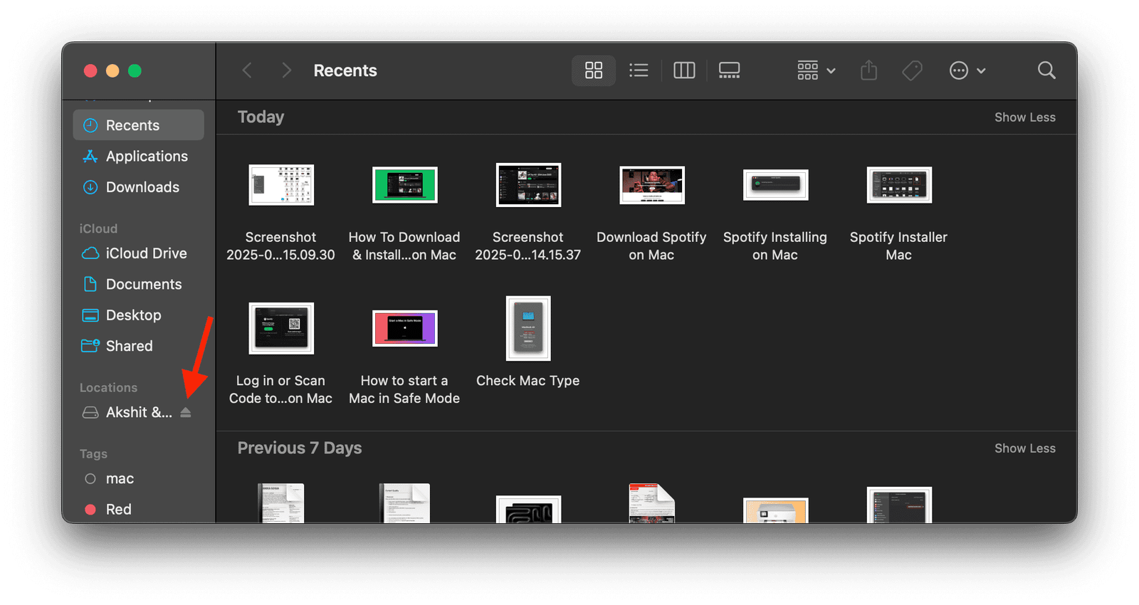 Bouton éjecter dans la barre latérale Finder