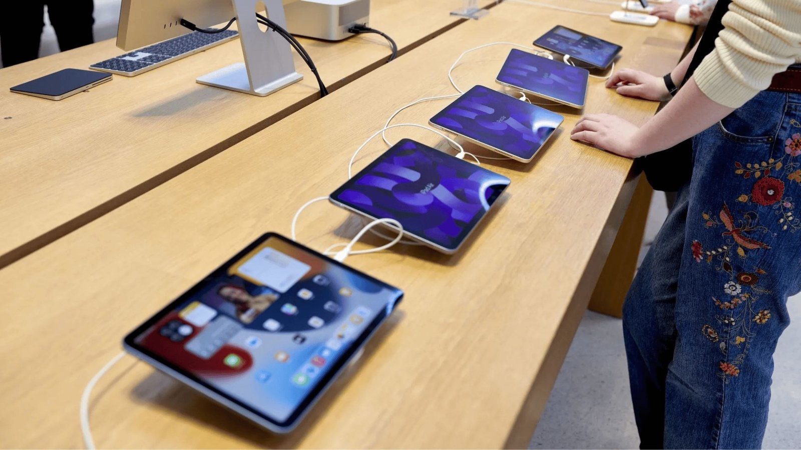 Apple commence la production d’iPad Pro 2025, mais les prix élevés peuvent limiter la demande